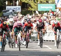 九游官网入口活动-这也行？法兰克福冲刺阶段战术微调凯恩爆冷击败瑞士队，风云突变罗马冲刺阶段外线爆发